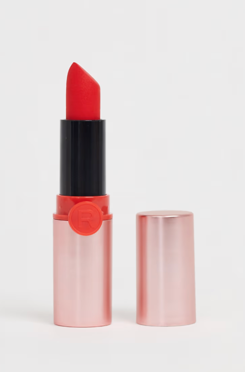 Revolution Powder Matte Lipstick - Captivate | Pintalabios Mate